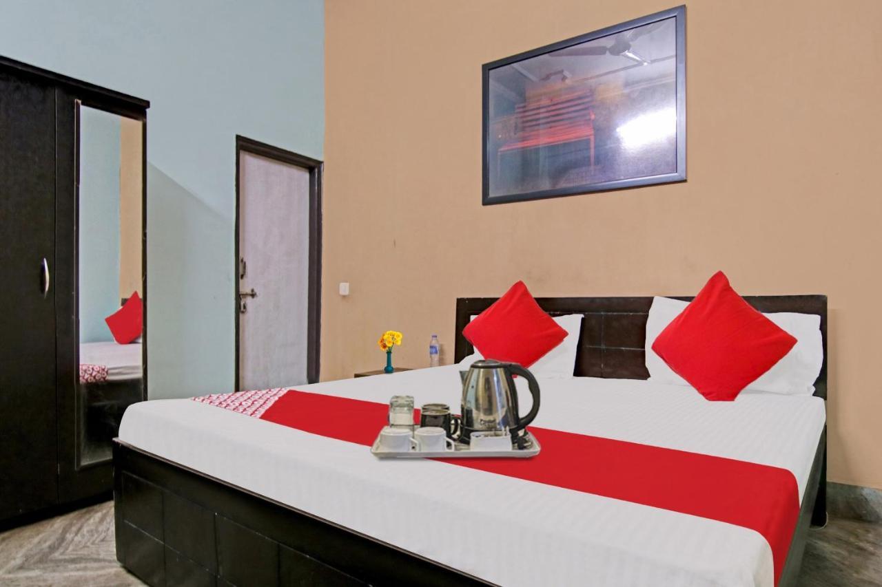 Flagship Hotel Decent Stay Near Pvr Vikaspuri Delhi Νέο Δελχί Εξωτερικό φωτογραφία
