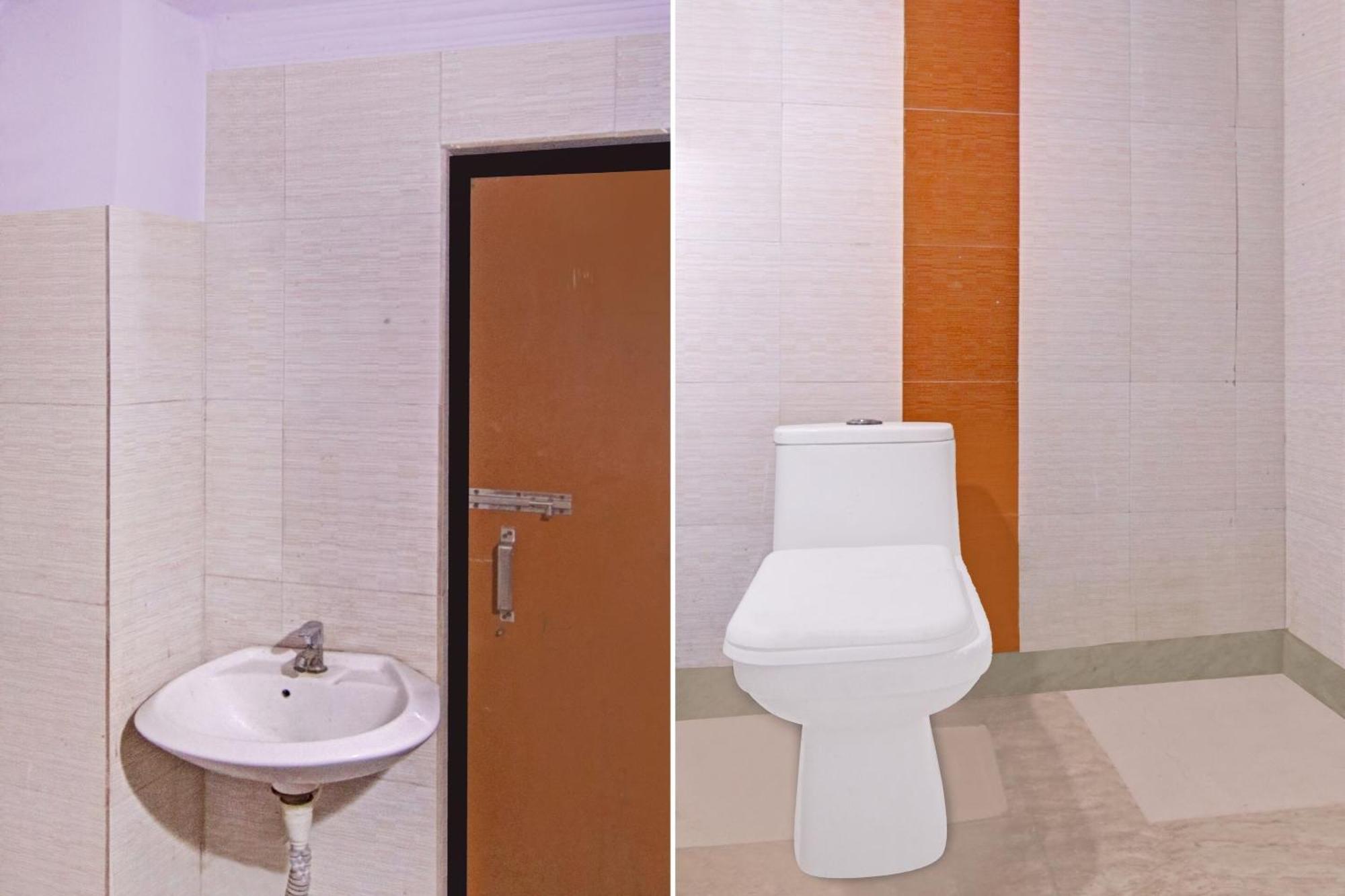Flagship Hotel Decent Stay Near Pvr Vikaspuri Delhi Νέο Δελχί Εξωτερικό φωτογραφία